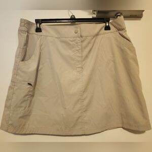 BNWOT 32 Degrees skort